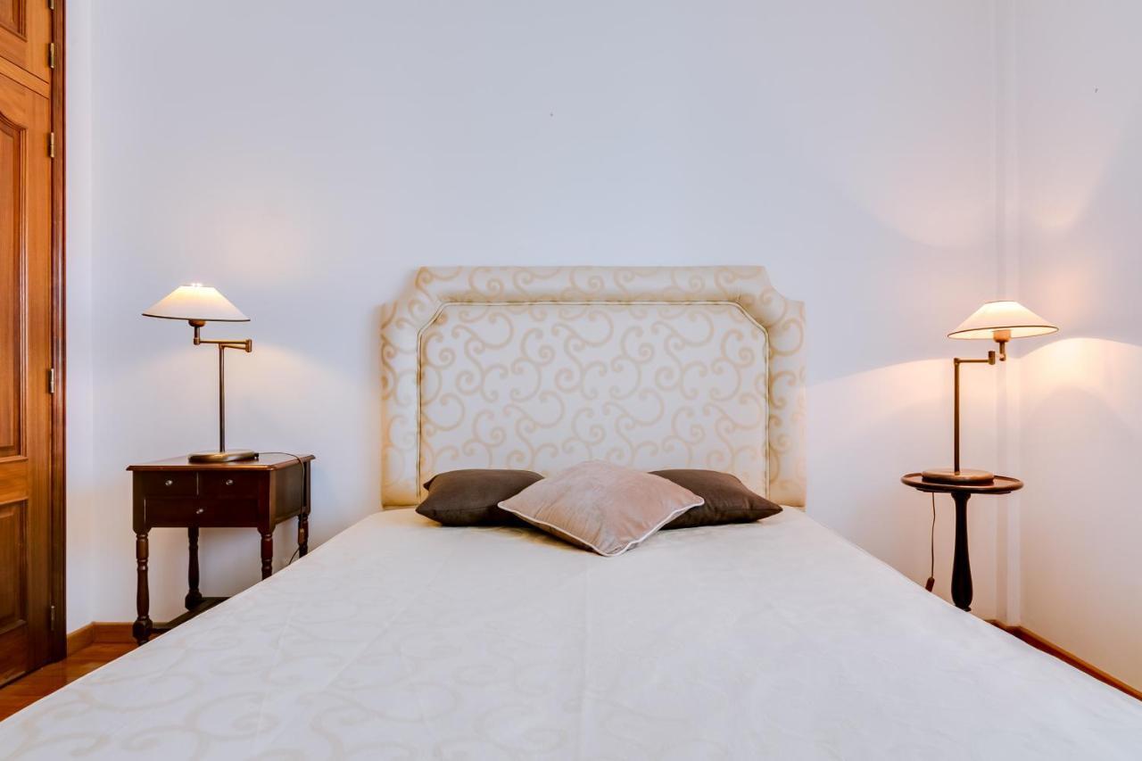 Mango Apartment - Faro City Center Dış mekan fotoğraf
